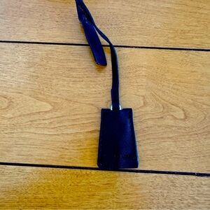 Michael Kors Black Hang Tag With Silver Tone Key